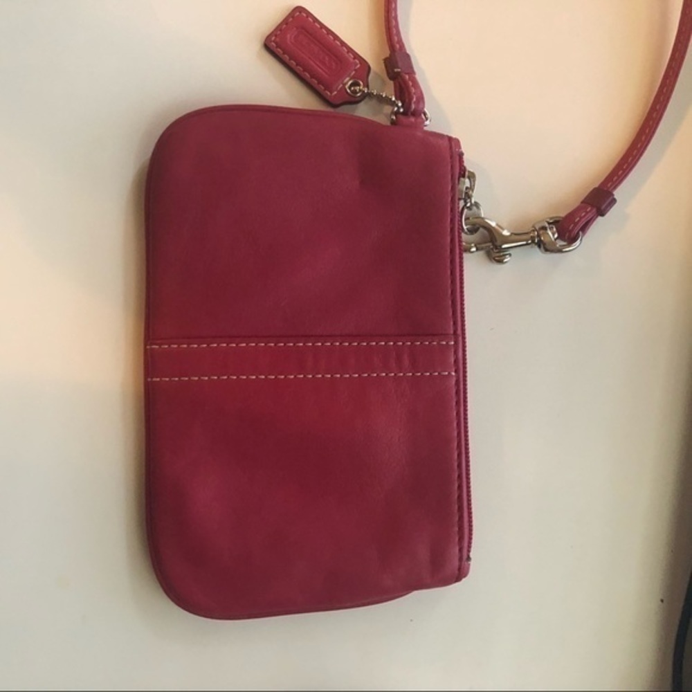 👛 COACH 👛 pink leather wristlet - Picture 4 of 6